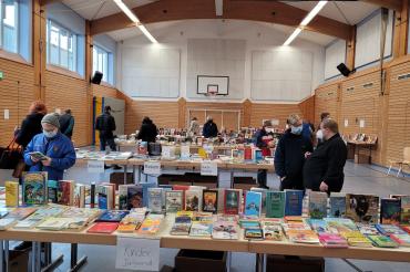 Viel Stoff zum Lesen Schmökern gibt es beim Blossenauer Bücherbasar.