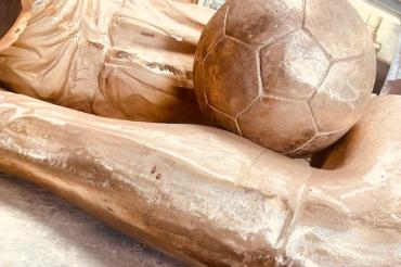 Die Bronzestatue zu Ehren von Gerd Müller wird am 3. November enthüllt.