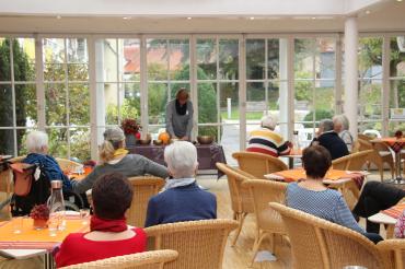 Wohlfühlfrühstück im Altenheim St. Vinzenz