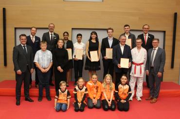 Jugendleistungspreis 2022 Preisträger*innen Jugendleistungspreis 2022 Preisträger*innen 