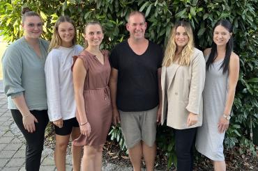 Das Bild zeigt das neue Präsidium der Initiative Fasching Donauwörth. 