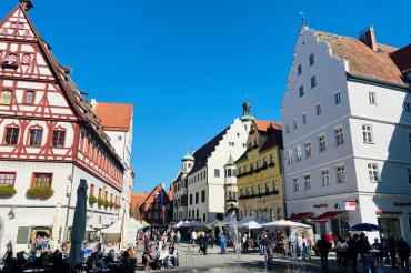 Wasserspiel am Marktplatz in Nördlingen