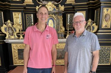 Christoph Schmid (links) gemeinsam mit Ottings Bürgermeister Wolfgang Lechner