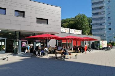 Im Bild ist das Mehrgenerationenhaus in der Donauwörther Parkstadt zu sehn
