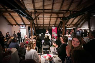 Am Freitag, 11.11.22 fand die Buchpräsentationsparty des ersten Buches von Kathrin Güntert auf dem Meyers Keller statt. 