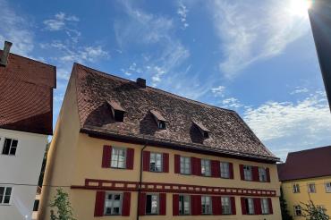 Leihaus.