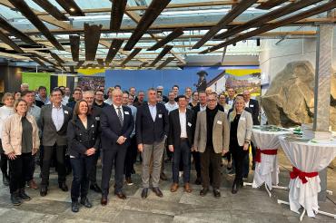 Rund 50 Gäste trafen sich am 16. November bei Dehner in Rain zum Unternehmerfrühstück. 