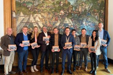 Das Stadtmauerfest buch des 14. Festes ist nun erhältlich.