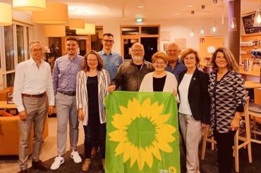 von links: Wolfgang Goschenhofer, Fabian Arndt, Elisa Pfaff, Stefan Bieber, Manfred Schormüller, Sigrun Wagner, Rudi Koukol, Ursula Kneißl-Eder, Andrea Eireiner.