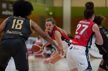 Verletzungsbedingt müssen die Angels auf die Schweizer Nationalspielerin Léa Favre verzichten, können sich dafür aber auf Kapitänin und WM-Vierte Sami Hill beim anstehenden Pokalviertelfinale gegen Osnabrück verlassen.