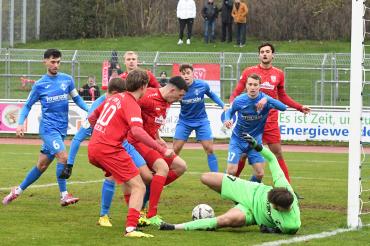 Altin Maxhuni mit der einzigen Rainer Chance im ersten Durchgang.