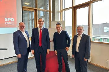 Politik & Wirtschaft