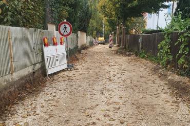 Im Bild sind die Bauarbeiten in „Am Hohlen Schänzle“ zu sehen.