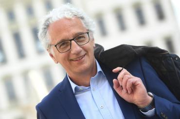 Das Bild zeigt Regionalbischof Axel Piper.