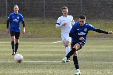 Im Bild zu sehen: Torschütze Arif Ekin beim flanken