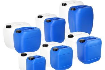 Kanister sind die optimale Transportmöglichkeit für Kraftstoff und Öl.