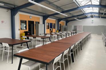 Der Aufenthaltsraum in der neuen Flüchtlingsunterkunft in Donauwörth. 