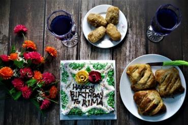 Ein Symbolbild für passende Tischdeko.