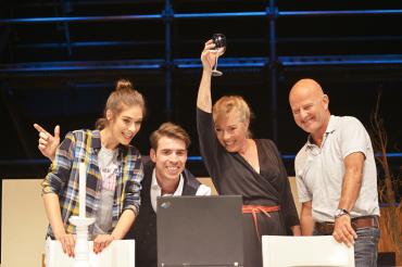 „Willkommen bei den Hartmanns“ - Tournee-Theater Thespiskarren