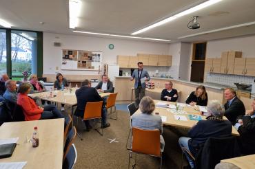 Das Bild zeigt die Versammlung des Fördervereins