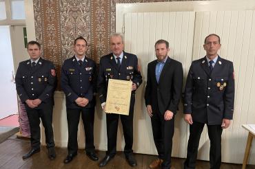 v.l.: stv. Kdt. Thomas Foltin, KBI Marco Härtle, Ehrenkommandant Thomas Fink, Bgm Thomas Heydecker, Kdt. Daniel Härtle.