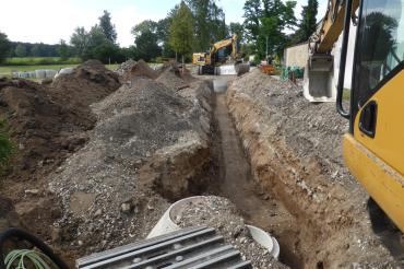 Im Anschluß an den ersten Bauabschnitt in der Klosterstraße wird nunmehr die Entwässerung im Klosterhof und in der Mühlstraße beginnen.