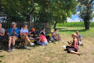 Die Ruine in Übersfeld ist einer der schönen Plätze wo bei der Uke-Wanderung musiziert wird.