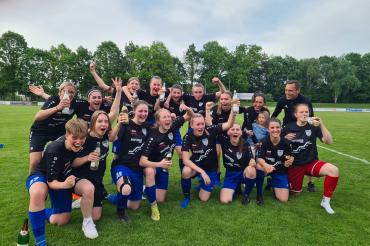 Das Bild zeigt die Meistermannschaft.