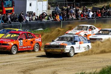 Auf dem Foto zu sehen ist Start der Supertourenwagen 4WD, vorne links Andreas Fürst im Audi Coupe, hinten rechts der MCK'ler Markus Geier 