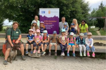 Bild von der Exkursion auf dem Vereinsgelände der Naturfreunde Gersthofen