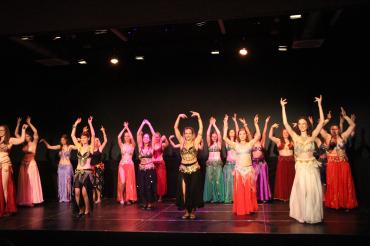 Großartige Jubiläumsshow der Bauch- und Showtanzgruppe „Aischa“
