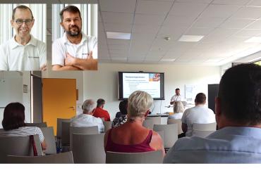 Die leitenden Oberärzte Dr. Oliver Lembcke und Dr. Markus Heinrich informierten interessierte Besucher über Behandlungsmöglichkeiten bei Knieproblemen.