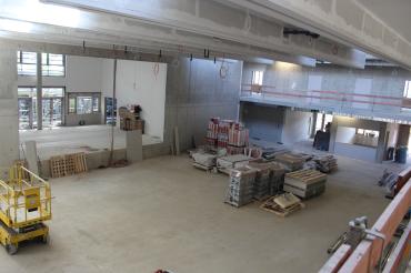 Der Innenausbau am Schulzentrum Rain ist in vollem Gange. 