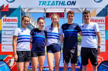 Julia Weiland, Chiara und Giulia Göttler, Luis Rühl und Luca Schreitmüller bei dem Deutschland Cup in Jena.