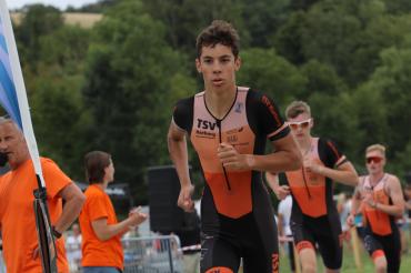 Luca Schreitmüller, Lino Tatz und Henri Schröppel bei der rasanten Single Mixed Relay.