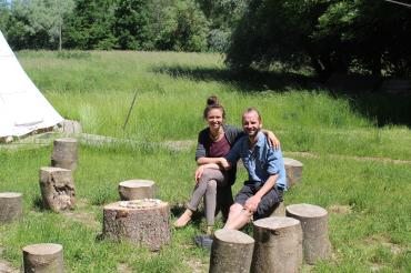 Carmen und Steven auf dem Wurzelhof.