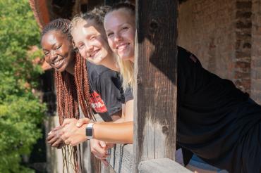 Angels-Spielerinnen wie hier Mariam Haslé-Lagemann, Lisa Berthold und Leonie Kambach gehören ab jetzt wieder zum gewohnten Anblick, wenn man durch die Nördlinger Altstadt streift.