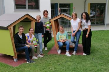 Das Team vom Kindergarten und von der Krippe Villa Kunterbunt in Appetshofen (mit Leiter Florian Eisele, links) bei der Schulung zum Kita-Programm JolinchenKids.