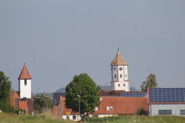 Munningens Kirchturm in Schieflage