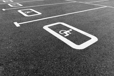 Rollstuhlfahrerparkplatz