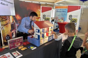 s Bild zeigt das Rauchhaus. 