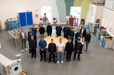 Am 1. September starteten 16 Nachwuchskräfte ihre Ausbildung bei GEDA in Asbach-Bäumenheim.