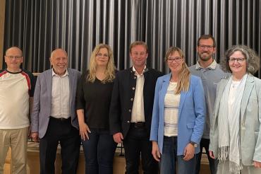 Auf dem Foto von links nach rechts: Michael Demel, Franz Meßmer, Veronika Stolz, Wolfgang Fackler, Maximiliane Böckh, Michael Vellinger und Alexandra Waschner-Probst. 