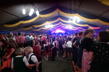 Das Bild zeigt das Donauwörther Oktoberfest