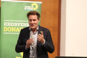 Ludwig Hartmann bei seiner Rede. 