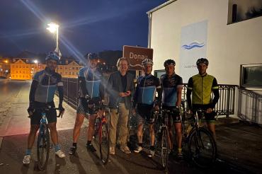 Das Bild zeigt die Rennrad-Staffel.