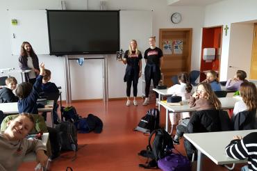 Als Partnerinnen des THG als "Schule ohne Rassismus - Schule mit Courage" beteiligten sich die Nördlinger Angels ebenfalls am Vorlesetag.