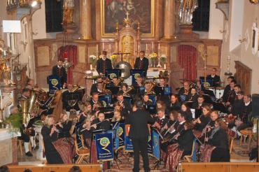 Die Musikkapelle Reimlingen unter der Leitung von Karsten Sell.