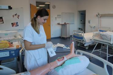 Luca Sophie Gloning in der Pflege.