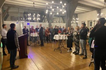 Das Bild zeigt das After-Work-Event des Gewerbeverbands Wemding.